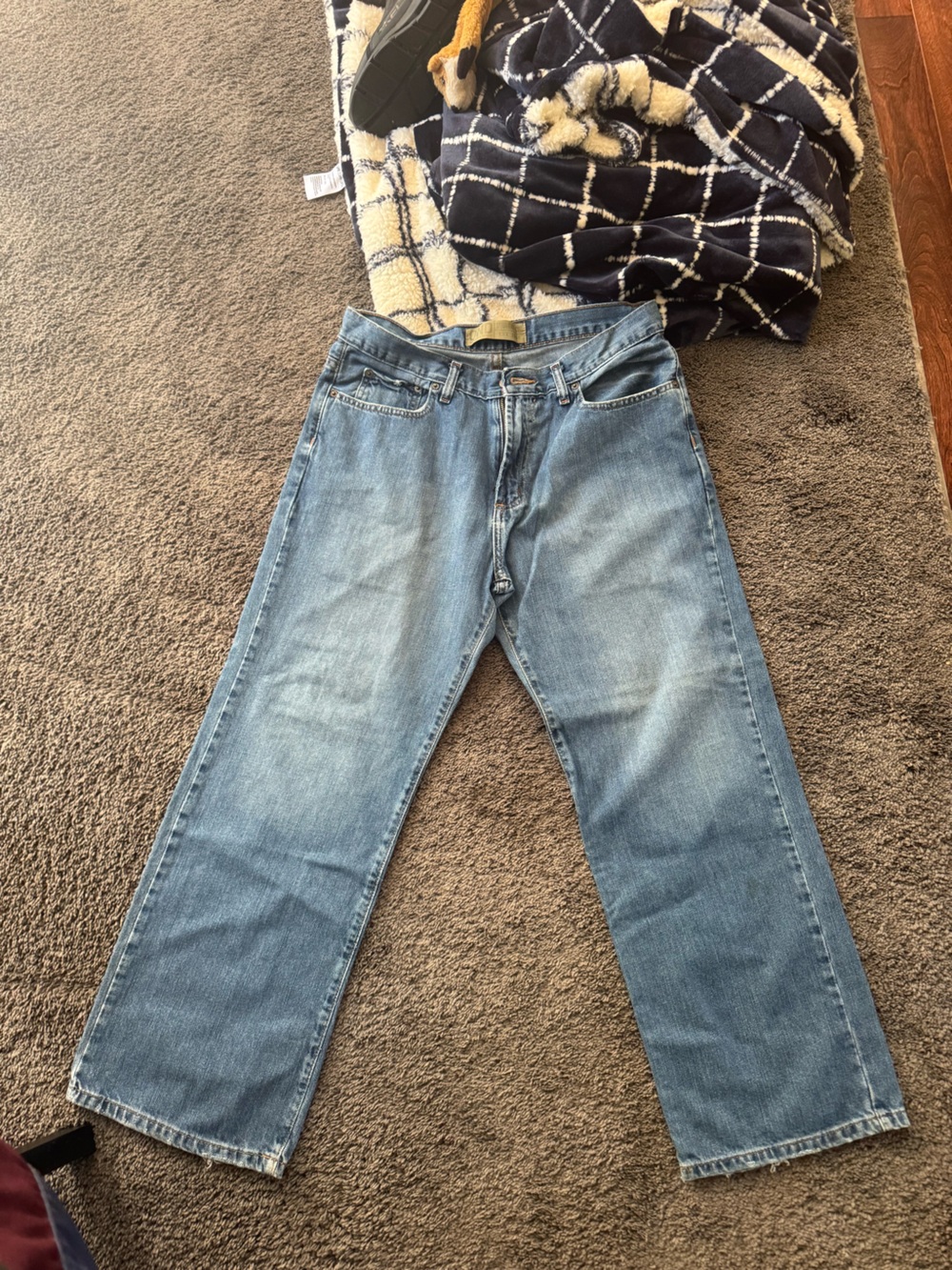 Old Navy Light Blue Relaxed Straight-Leg Jeans